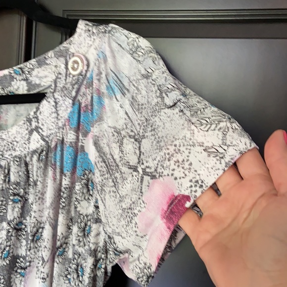 Blouse - Picture 4 of 7